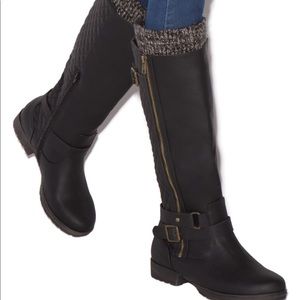 Shoe Dazzle Finley Quilted Boot